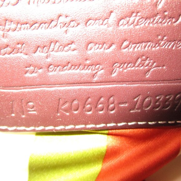 Coach Gold Edged Legacy Pocket Hobo with Signature Lining - Picture 12 of 13